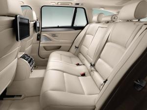 BMW 530d xDrive Touring Modern Line 2013 года  (WW)
